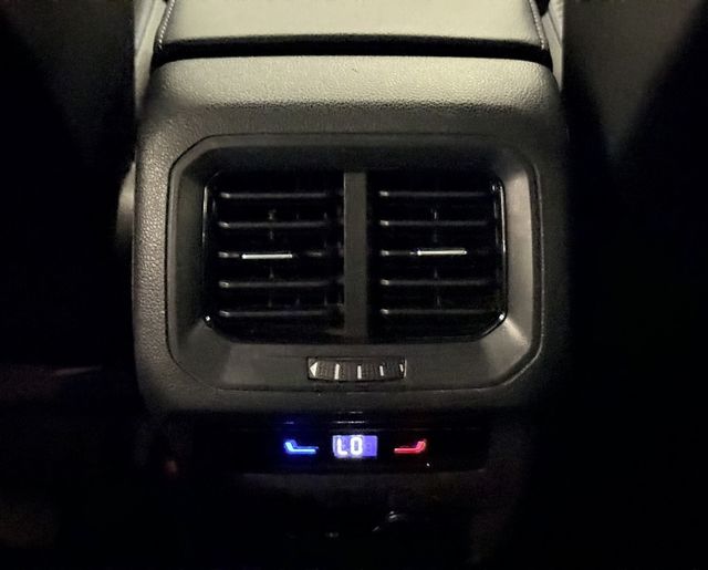 VOLKSWAGEN福斯 TIGUAN R  第17張相片