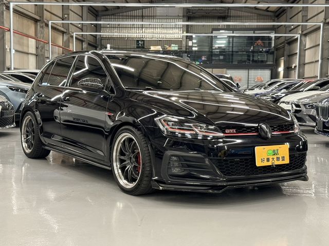 VOLKSWAGEN福斯 GOLF GTI  第2張相片