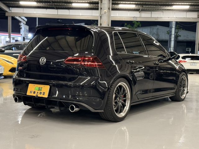 VOLKSWAGEN福斯 GOLF GTI  第5張相片