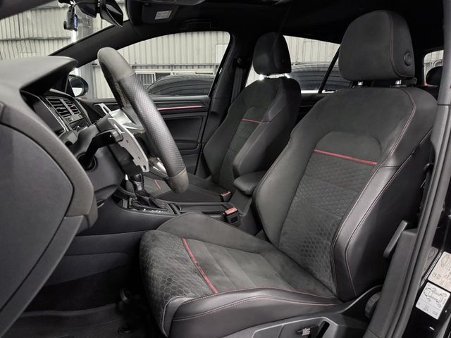 VOLKSWAGEN福斯 GOLF GTI  第7張相片