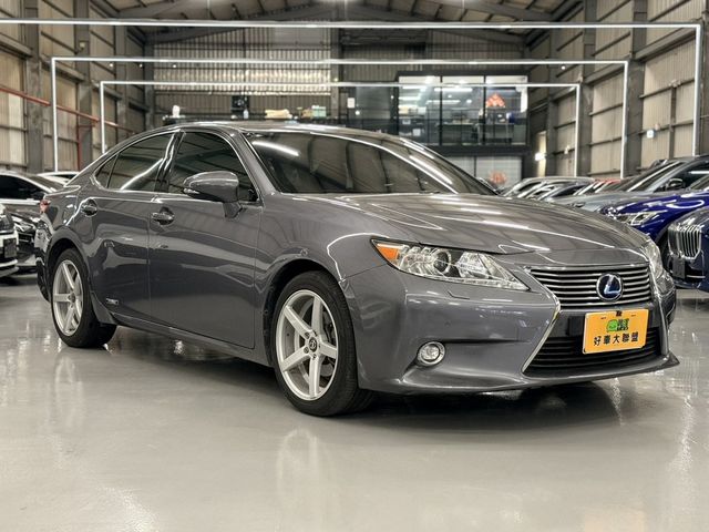 LEXUS凌志 ES300H  第2張相片