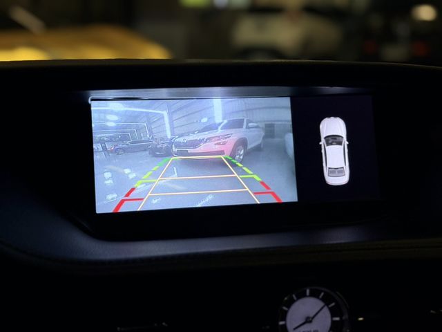 LEXUS凌志 ES300H  第11張相片