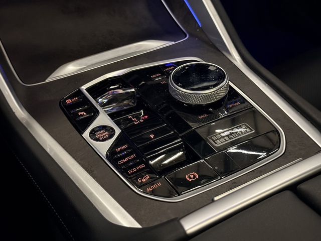 BMW寶馬 X6 XDRIVE40I  第13張相片