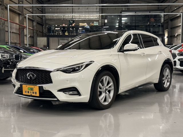 INFINITI無限 Q30  第1張相片