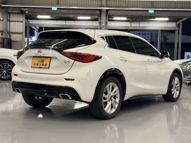 INFINITI無限 Q30  第5張相片