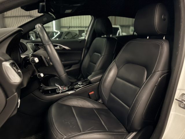 INFINITI無限 Q30  第7張相片