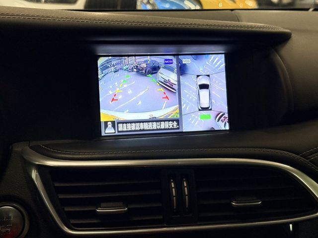 INFINITI無限 Q30  第11張相片