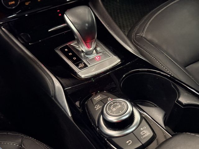 INFINITI無限 Q30  第13張相片