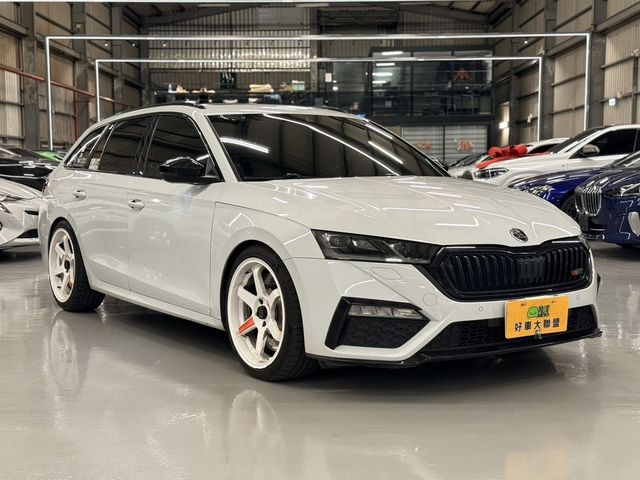 SKODA司科達 OCTAVIA COMBI  第2張相片