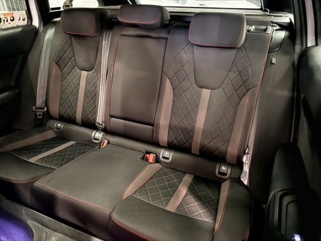 SKODA司科達 OCTAVIA COMBI  第8張相片