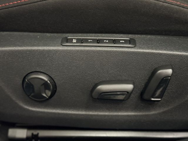 SKODA司科達 OCTAVIA COMBI  第16張相片