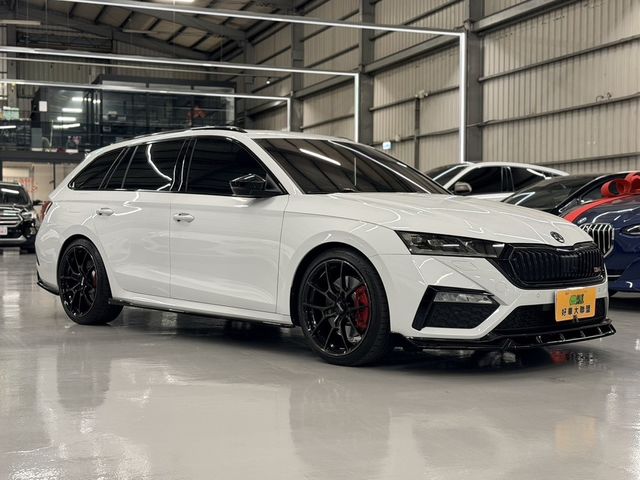 SKODA司科達 OCTAVIA COMBI  第2張相片