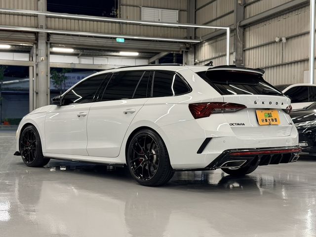 SKODA司科達 OCTAVIA COMBI  第6張相片