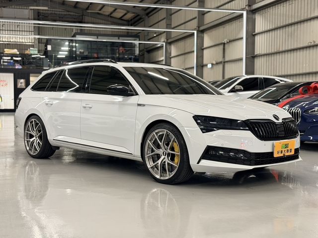 SKODA司科達 SUPERB COMBI  第2張相片
