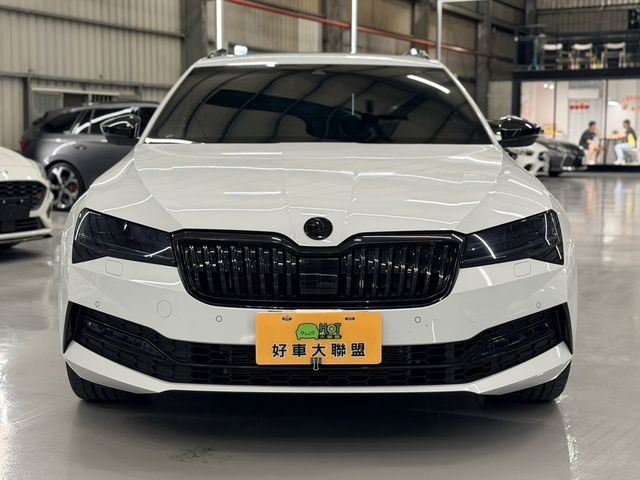 SKODA司科達 SUPERB COMBI  第3張相片