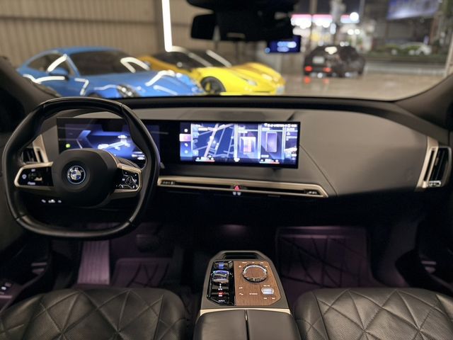 BMW寶馬 IX XDRIVE40  第10張相片