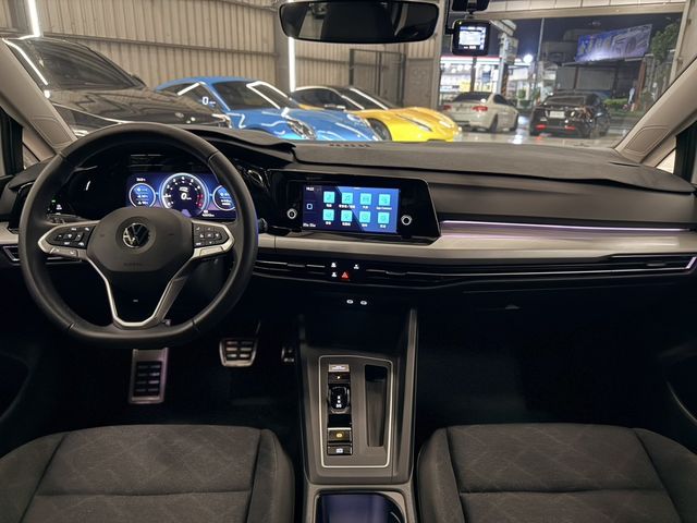 VOLKSWAGEN福斯 GOLF  第10張相片
