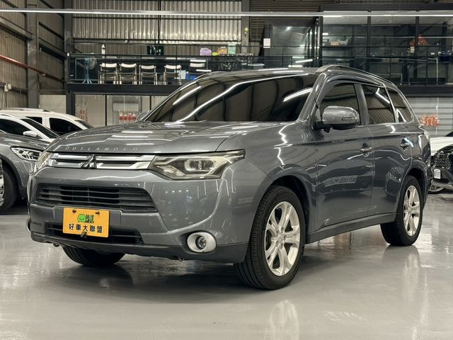 MITSUBISHI三菱 OUTLANDER  第1張相片