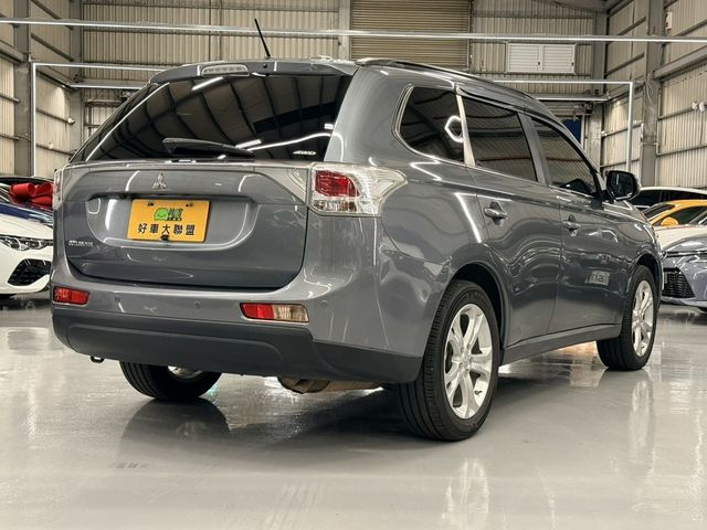 MITSUBISHI三菱 OUTLANDER  第5張相片