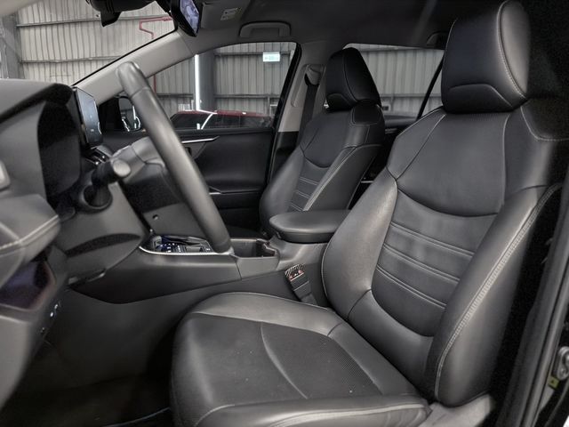 TOYOTA豐田 RAV4  第7張相片
