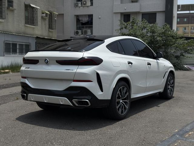 BMW寶馬 X6 XDRIVE40I  第2張相片