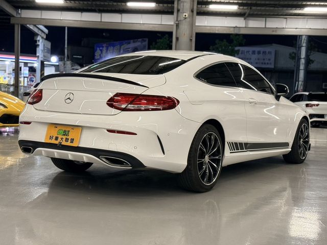 M-BENZ賓士 C180 COUPE  第5張相片