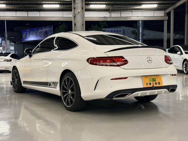 M-BENZ賓士 C180 COUPE  第6張相片