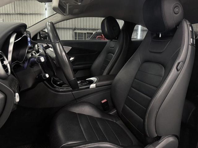 M-BENZ賓士 C180 COUPE  第7張相片
