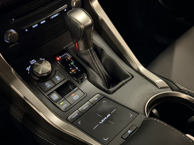 LEXUS凌志 NX200  第14張相片