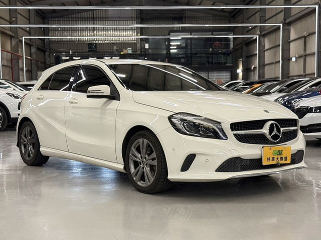 M-BENZ賓士 A180  第2張相片