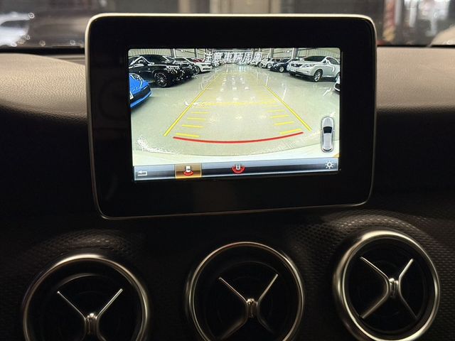 M-BENZ賓士 A180  第11張相片
