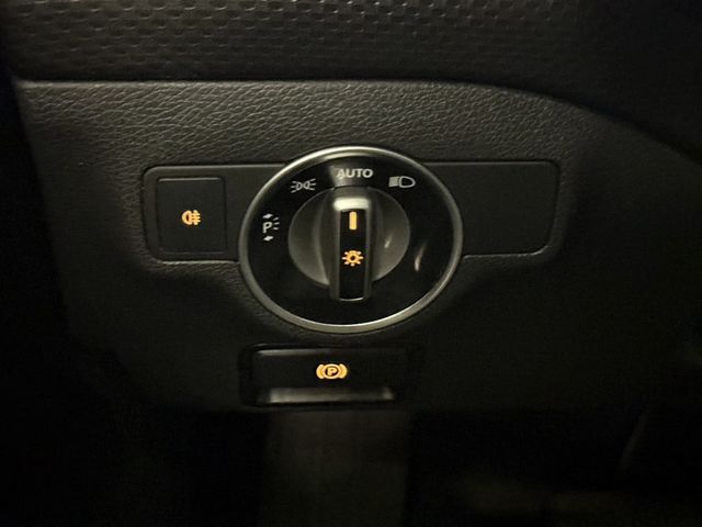 M-BENZ賓士 A180  第14張相片