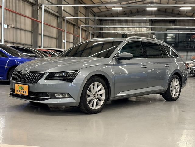 SKODA司科達 SUPERB COMBI  第1張相片