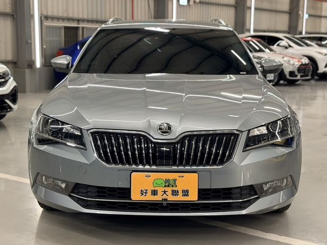 SKODA司科達 SUPERB COMBI  第3張相片