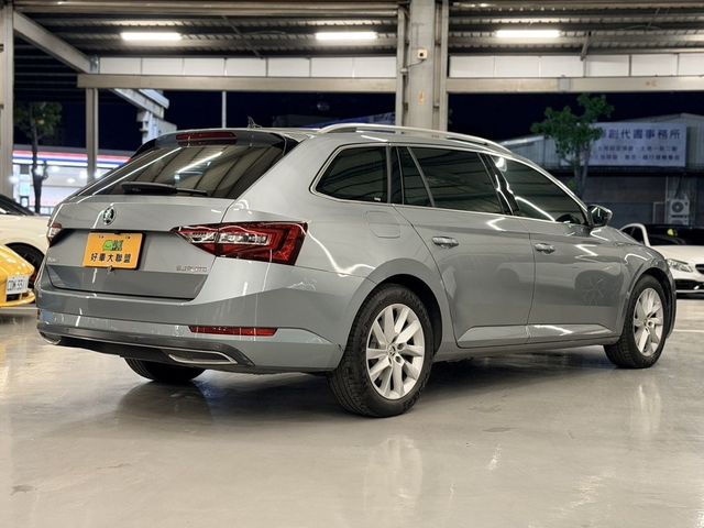 SKODA司科達 SUPERB COMBI  第5張相片