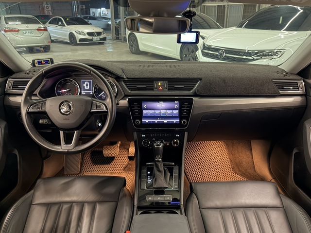 SKODA司科達 SUPERB COMBI  第10張相片