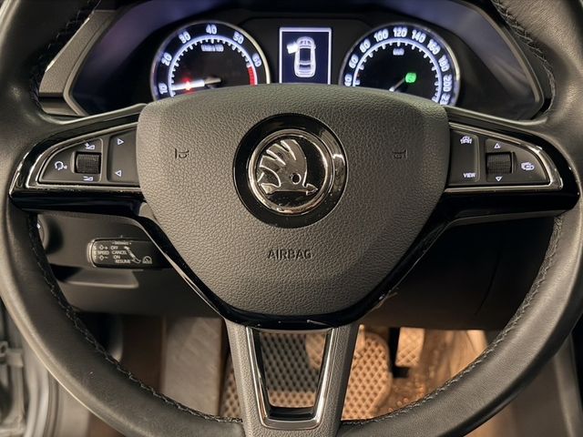 SKODA司科達 SUPERB COMBI  第14張相片