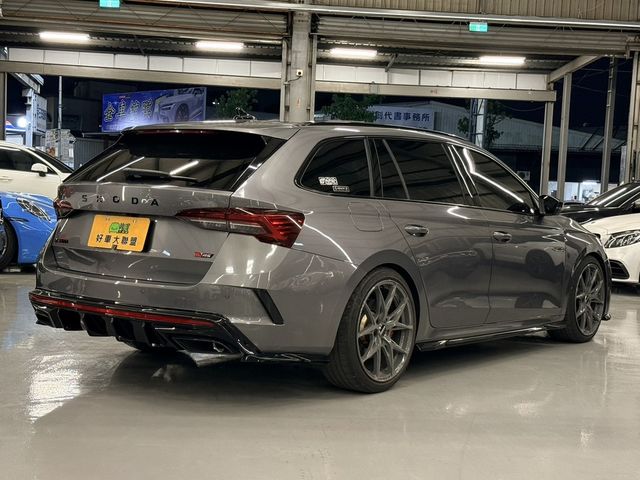 SKODA司科達 OCTAVIA COMBI  第5張相片