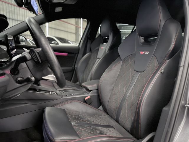 SKODA司科達 OCTAVIA COMBI  第7張相片