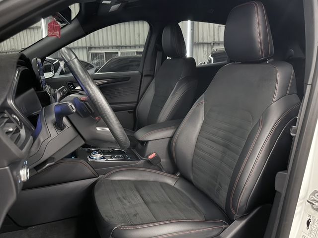 FORD福特 KUGA  第7張相片