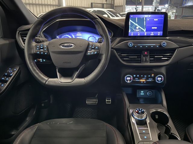 FORD福特 KUGA  第9張相片