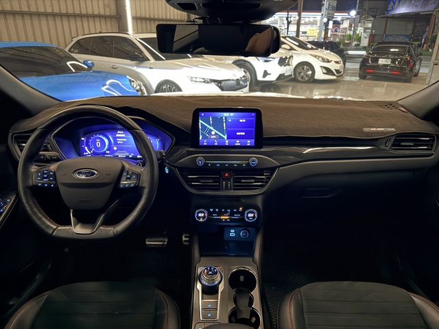 FORD福特 KUGA  第10張相片