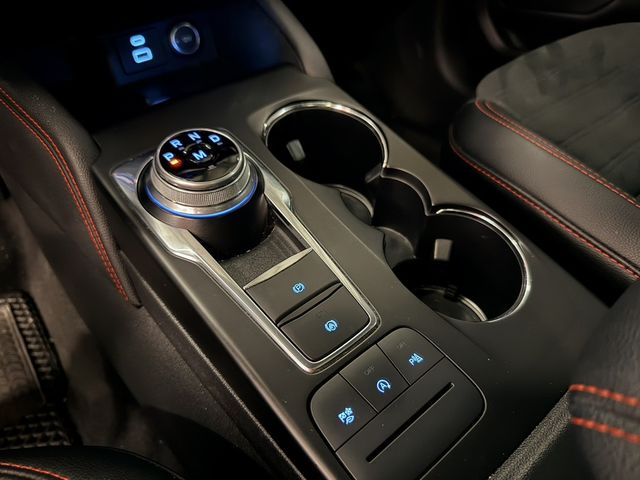 FORD福特 KUGA  第13張相片