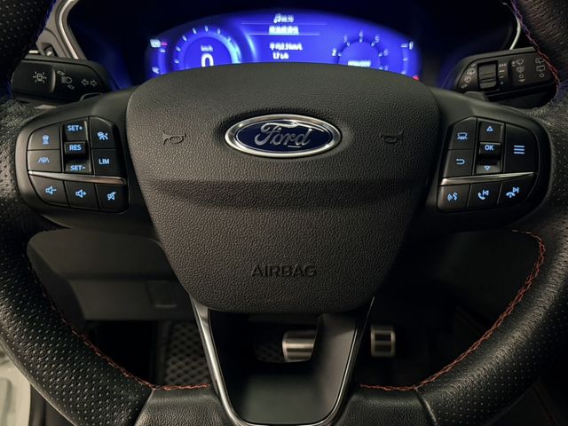 FORD福特 KUGA  第14張相片