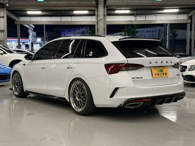 SKODA司科達 OCTAVIA COMBI  第6張相片