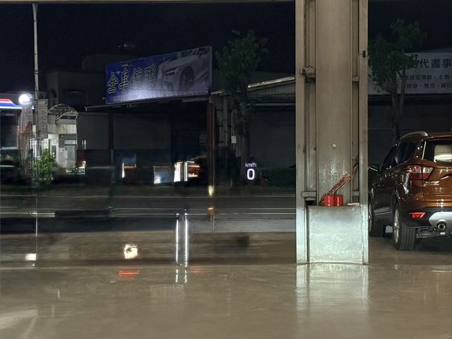 SKODA司科達 OCTAVIA COMBI  第16張相片