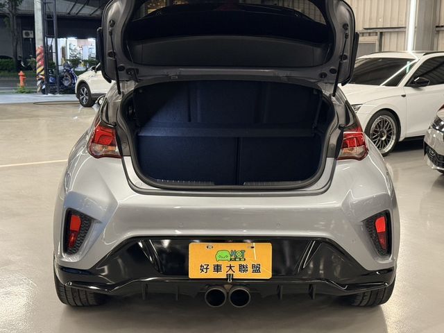 HYUNDAI現代 VELOSTER  第10張相片