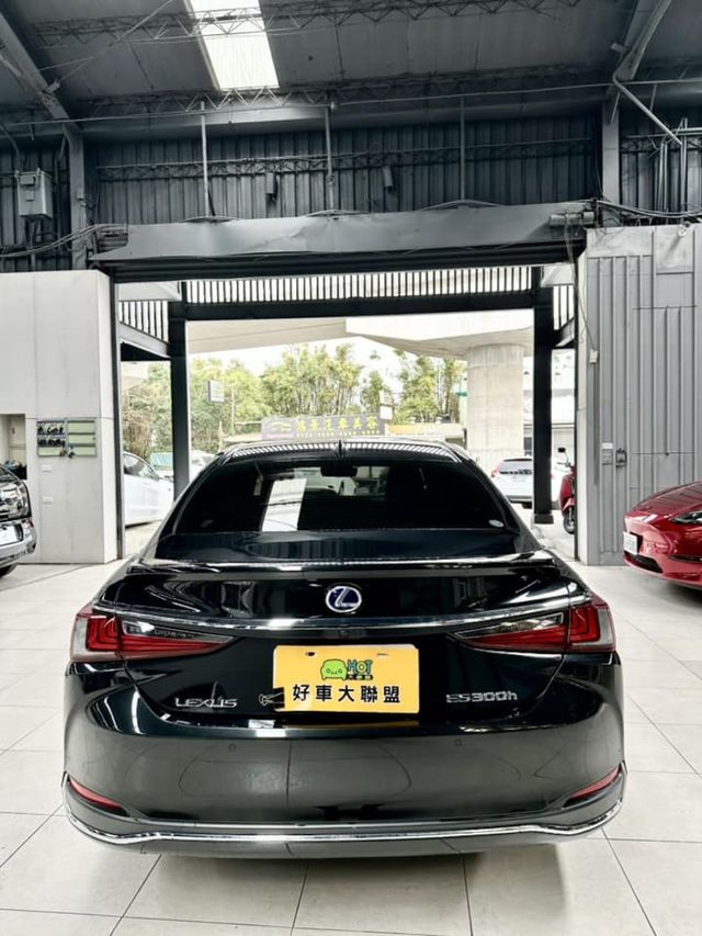 LEXUS凌志 ES300H  第4張相片