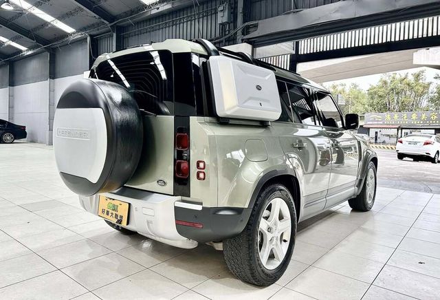 LAND ROVER路華 DEFENDER  第2張相片