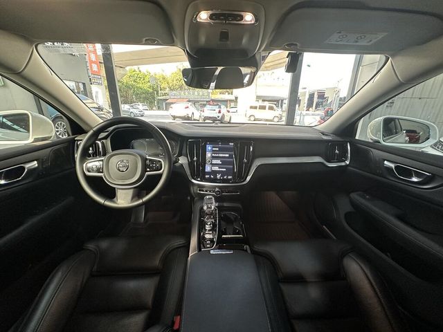 VOLVO富豪 V60  第5張相片